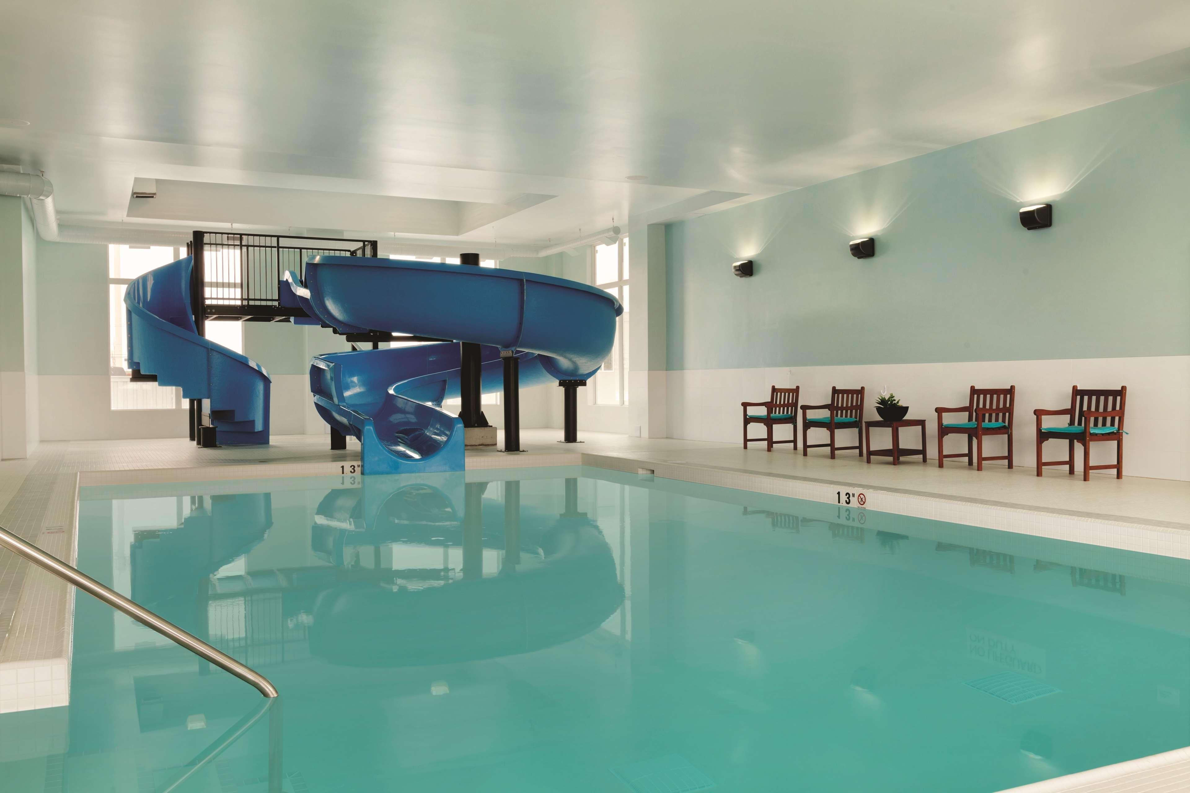 Radisson Hotel & Conference Centre Calgary Airport Ngoại thất bức ảnh