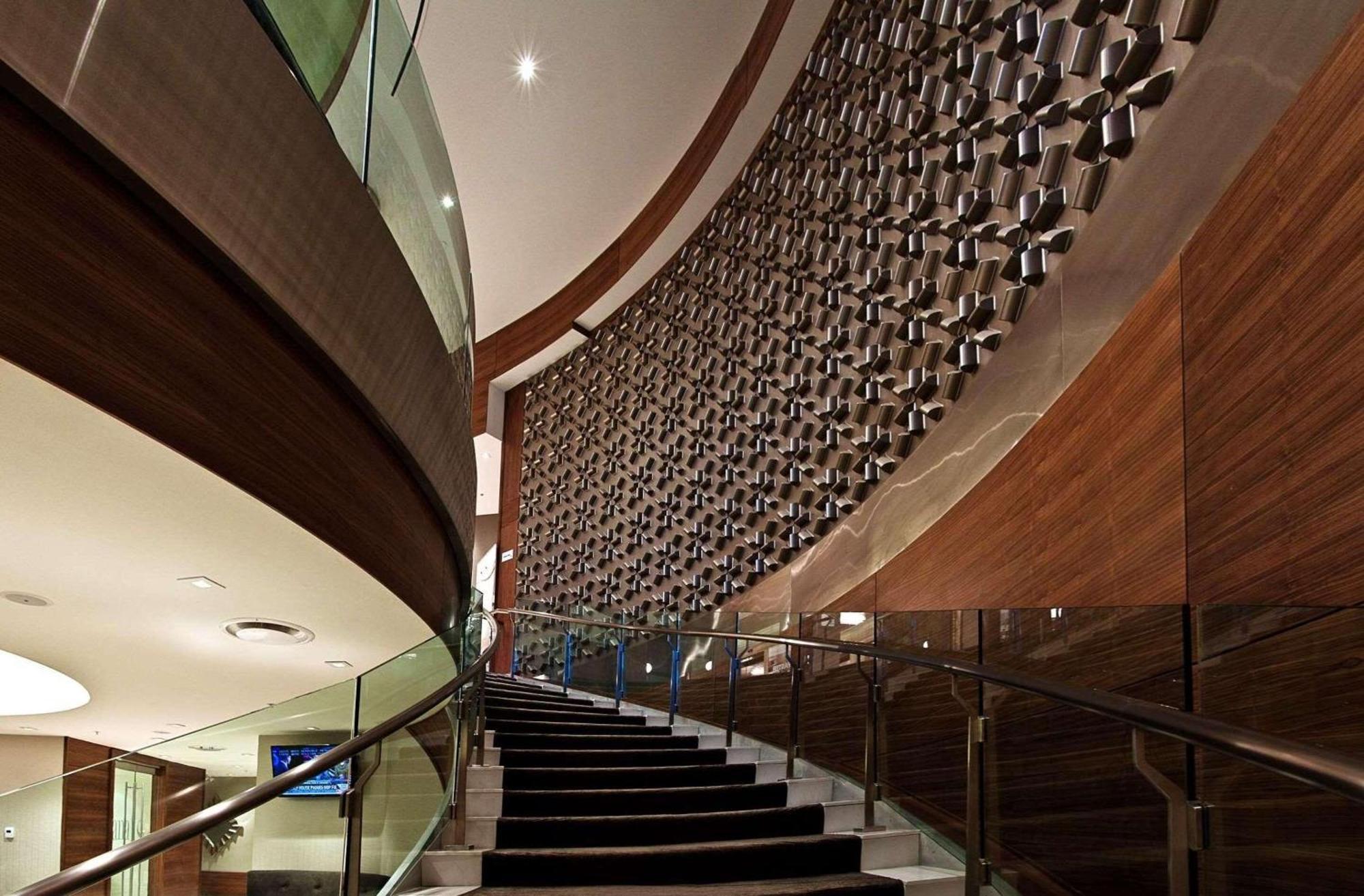 Radisson Hotel & Conference Centre Calgary Airport Ngoại thất bức ảnh
