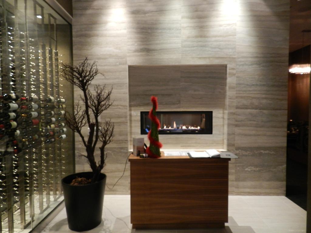 Radisson Hotel & Conference Centre Calgary Airport Ngoại thất bức ảnh