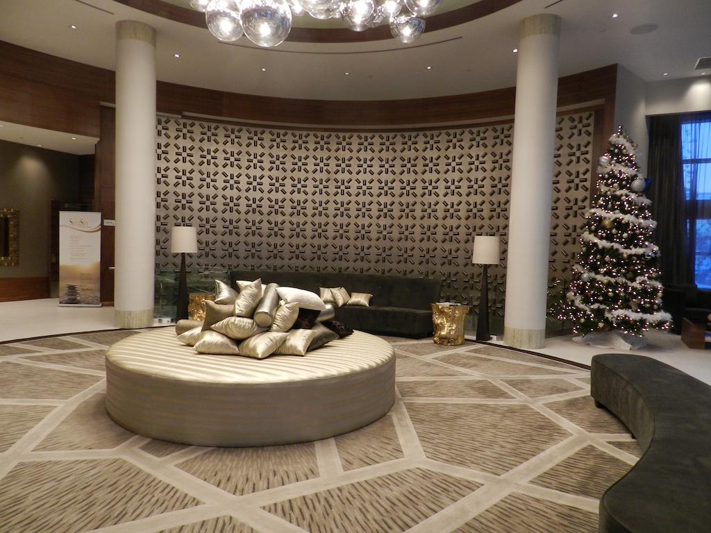 Radisson Hotel & Conference Centre Calgary Airport Ngoại thất bức ảnh